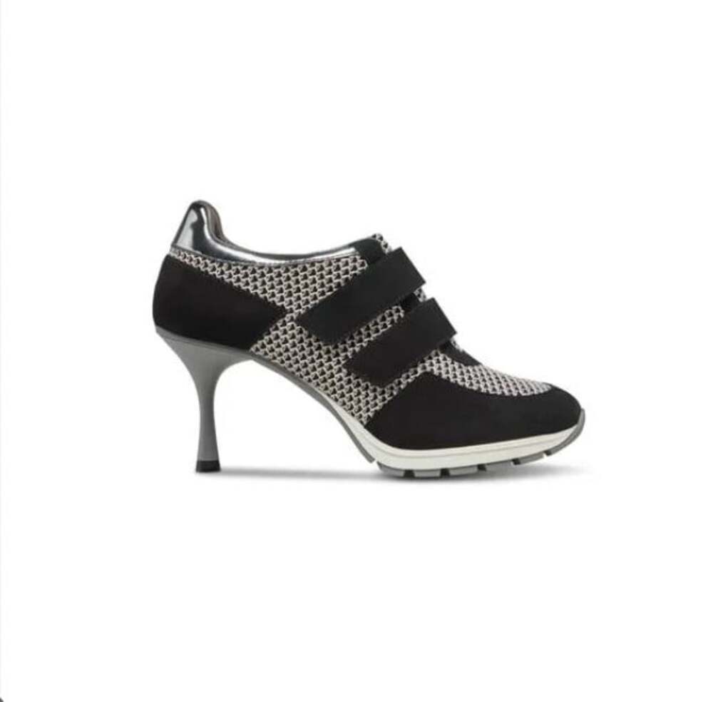 Sneex The Blake Shoes Womens Size 8 Black Suede Strap Stiletto Heel Pumps